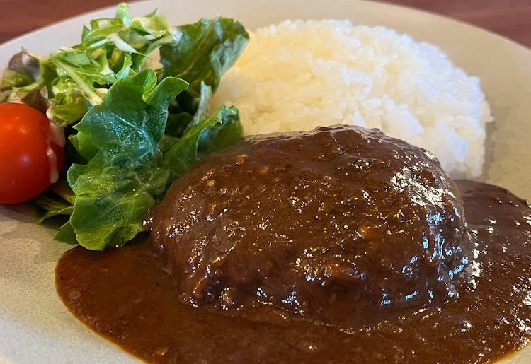 煮込みハンバーグ